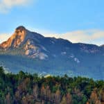 8. 云髻山主峰 - Main Peak of Mount Yunji: 登云髻山，“风、花、雪、叶”尽在其中，被称作广东的“香格里拉”. As “wind, flowers, snow and leaves” are all in mount Yunji, so it is also called the “Shangri-la” of Guangdong.