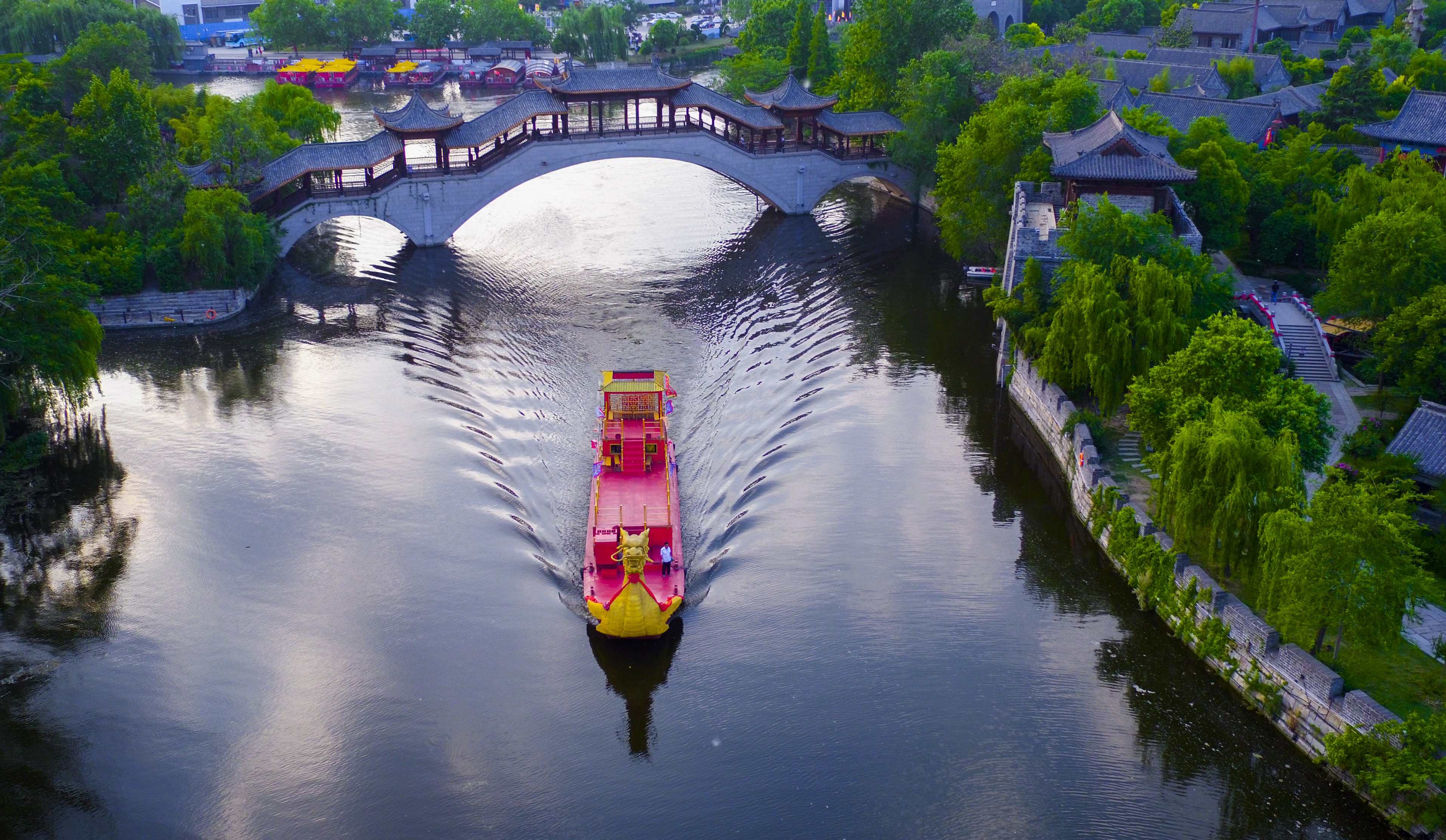 A Taierzhuang Ancient Town